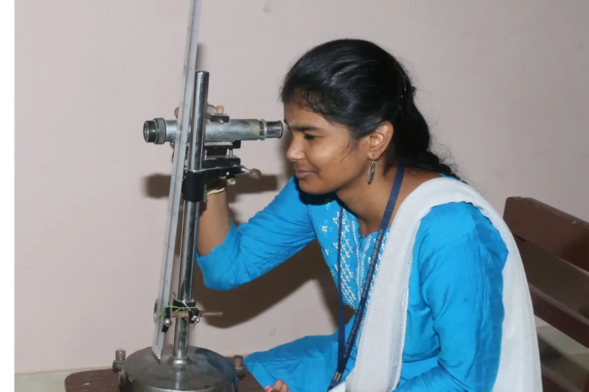Anna Adarsh College for Women: campus photo 3