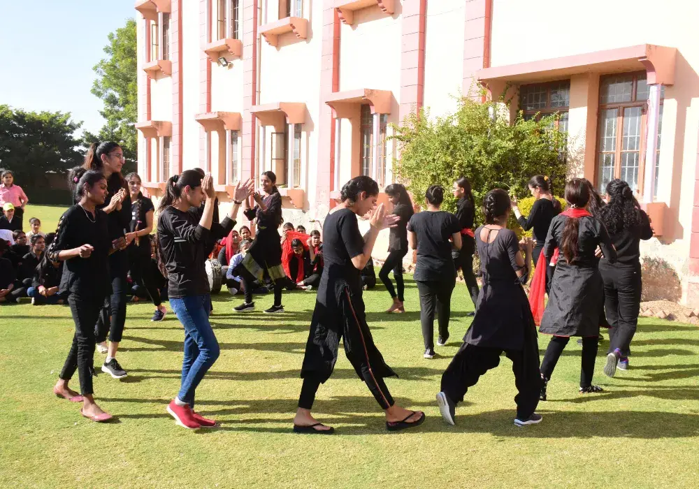 Anuradha Mahila Shikshak Prashikshan Mahavi. campus photo 5