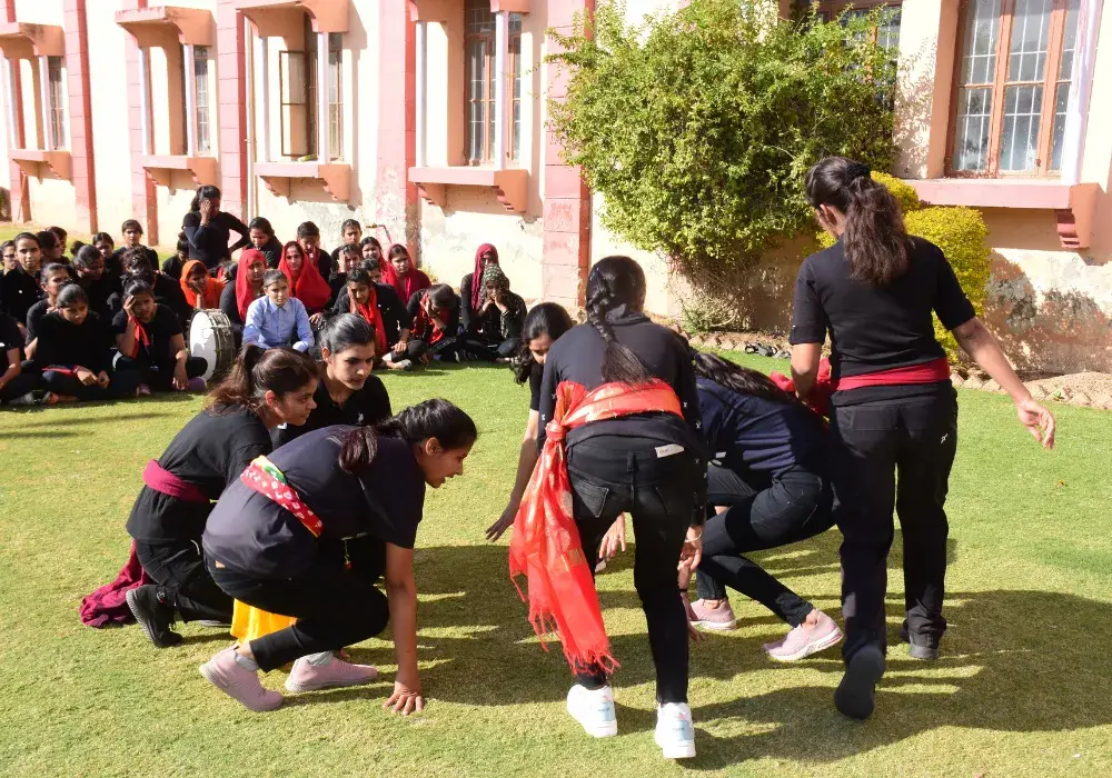Anuradha Mahila Shikshak Prashikshan Mahavi. campus photo 4