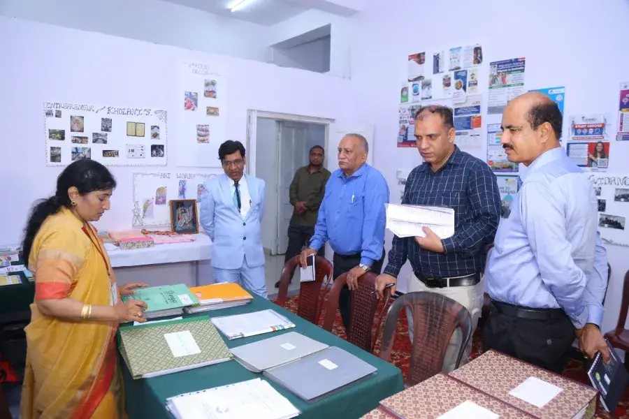 Anwarul-Uloom College (New Mallepally) campus photo 7