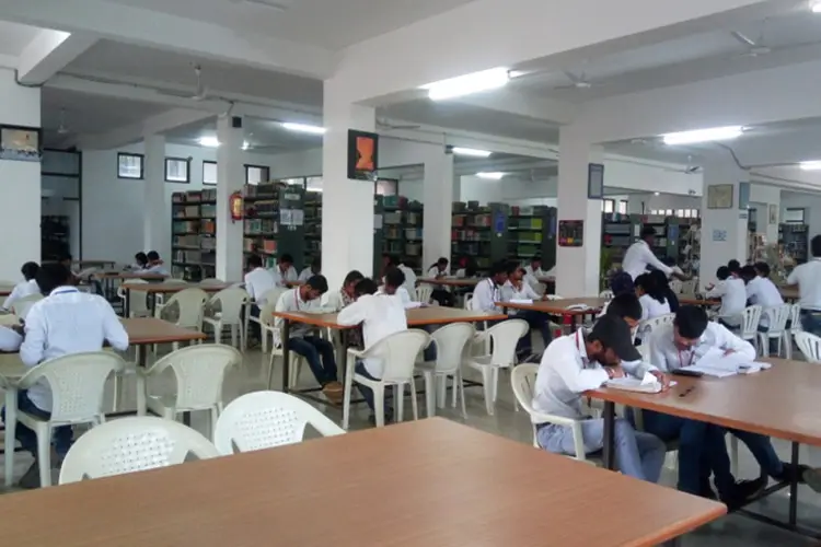 Aurora's Scientific & Technological Research Academy: campus photo 6