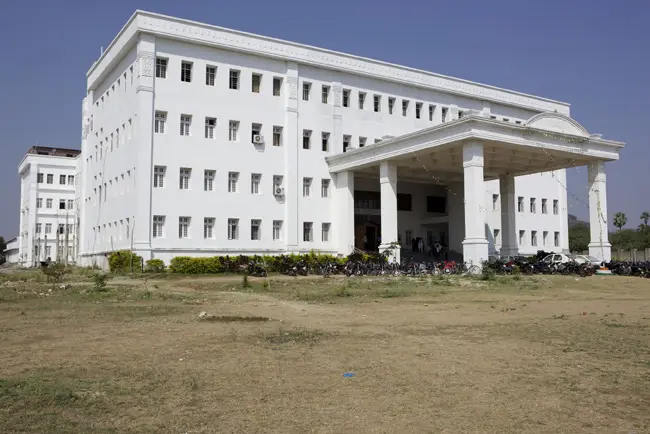 ARTI campus photo 1