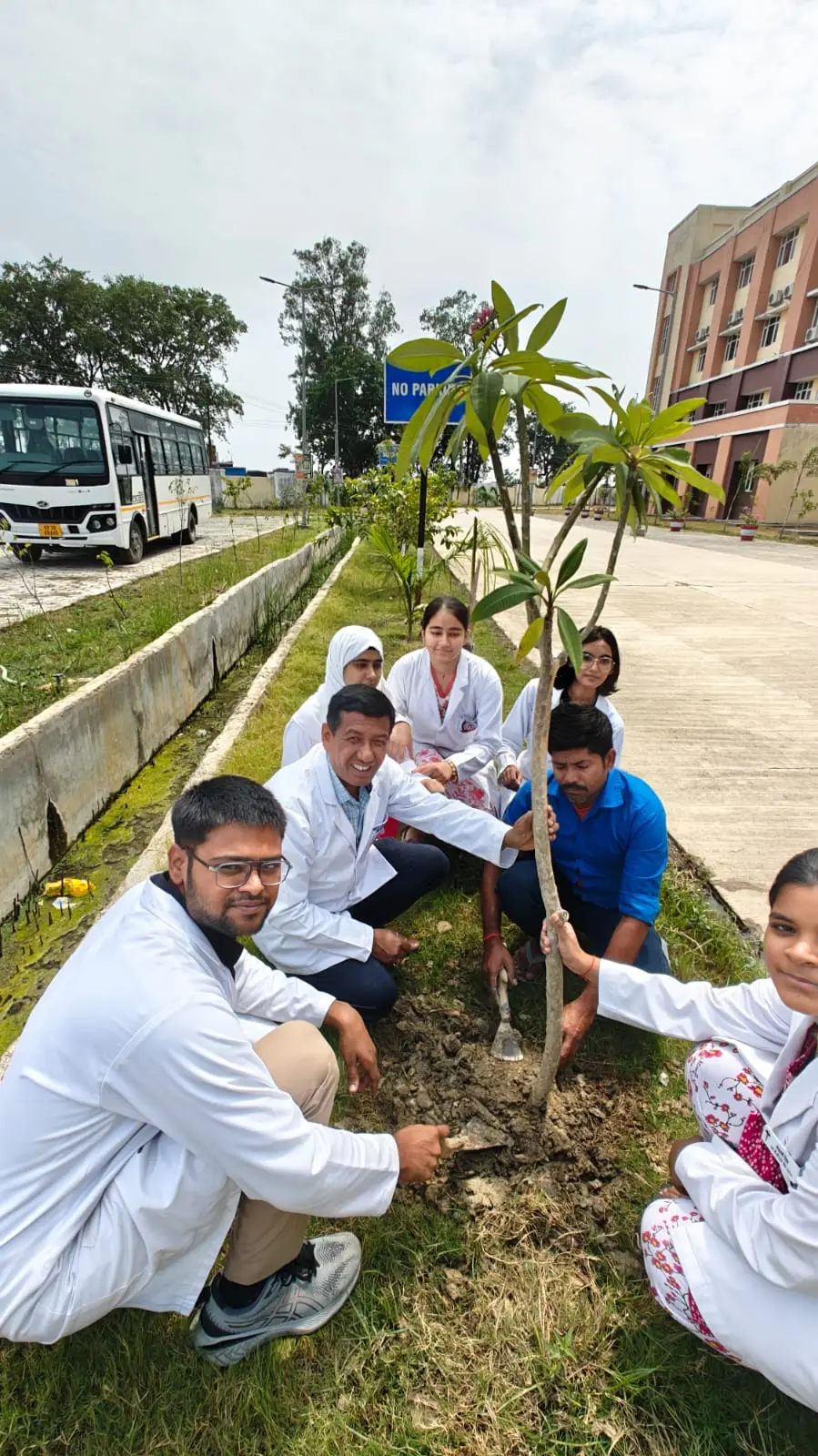 Autonomous State Medical College Hardoi campus photo 7