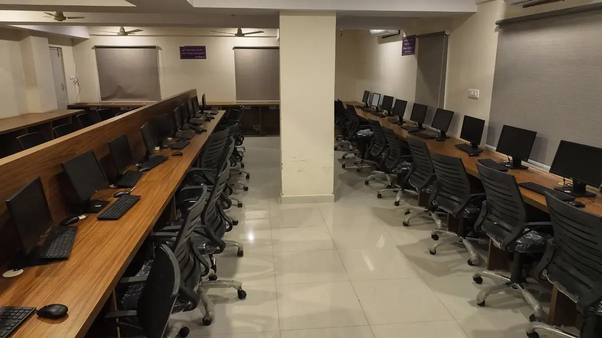 MBA campus photo 3