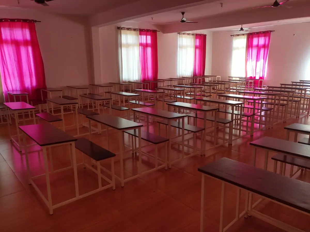Awasthi College of Education Shamnagar, Dharamshala, Distt Kangra: campus photo 1