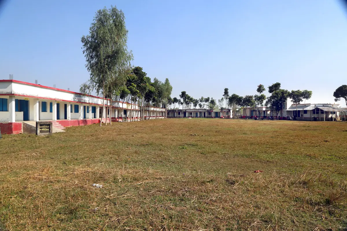 B. D. College: campus photo 3
