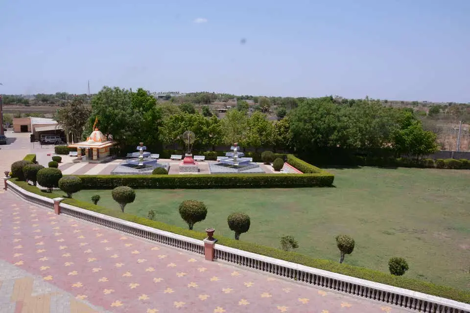 B G Garaiya Ayurveda College: campus photo 6