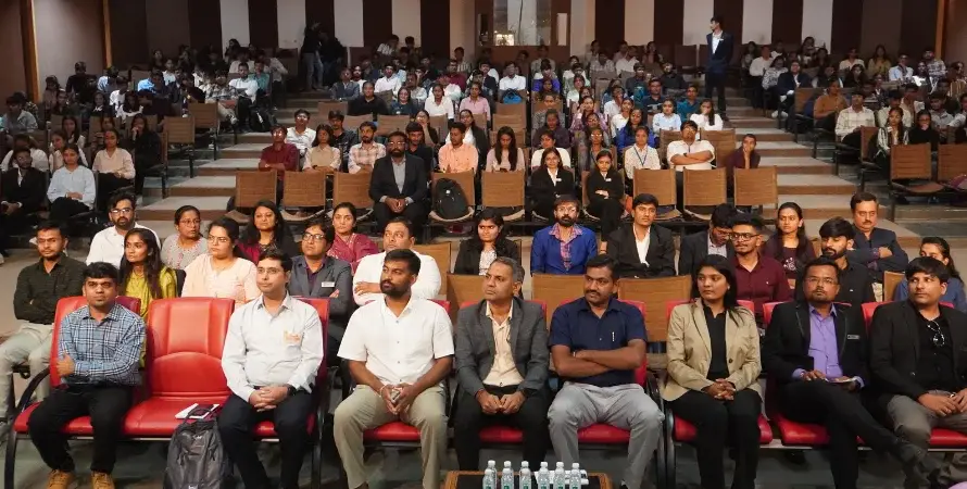 B.H.Gardi College of Engg. & Technology, Rajkot 004 campus photo 3