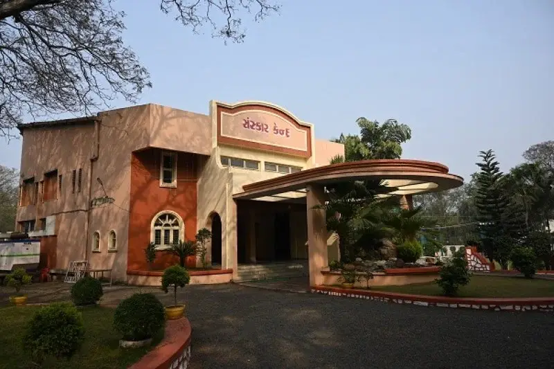 B. K. M. Science College: campus photo 1