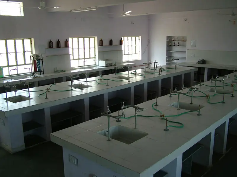 B N Girls College campus photo 3