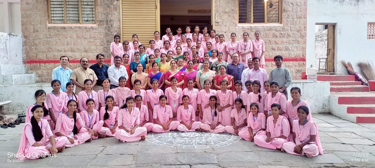 B.V.V.S. Akkamahadevi Women's Arts: campus photo 8