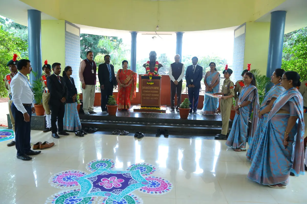 B203 B.V.Bhoomaraddi College of Arts, Science and Commerce campus photo 6