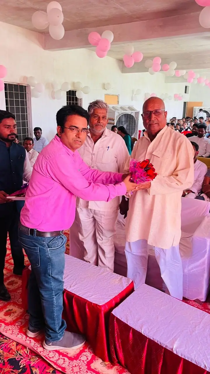 Baba Ramdal Surajdev Pharmacy College Patna Rasra Ballia: campus photo 2