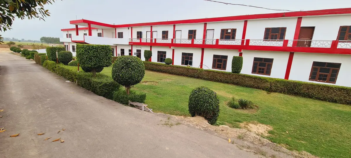 Baba Sheikh Farid Pharmacy College: campus photo 2