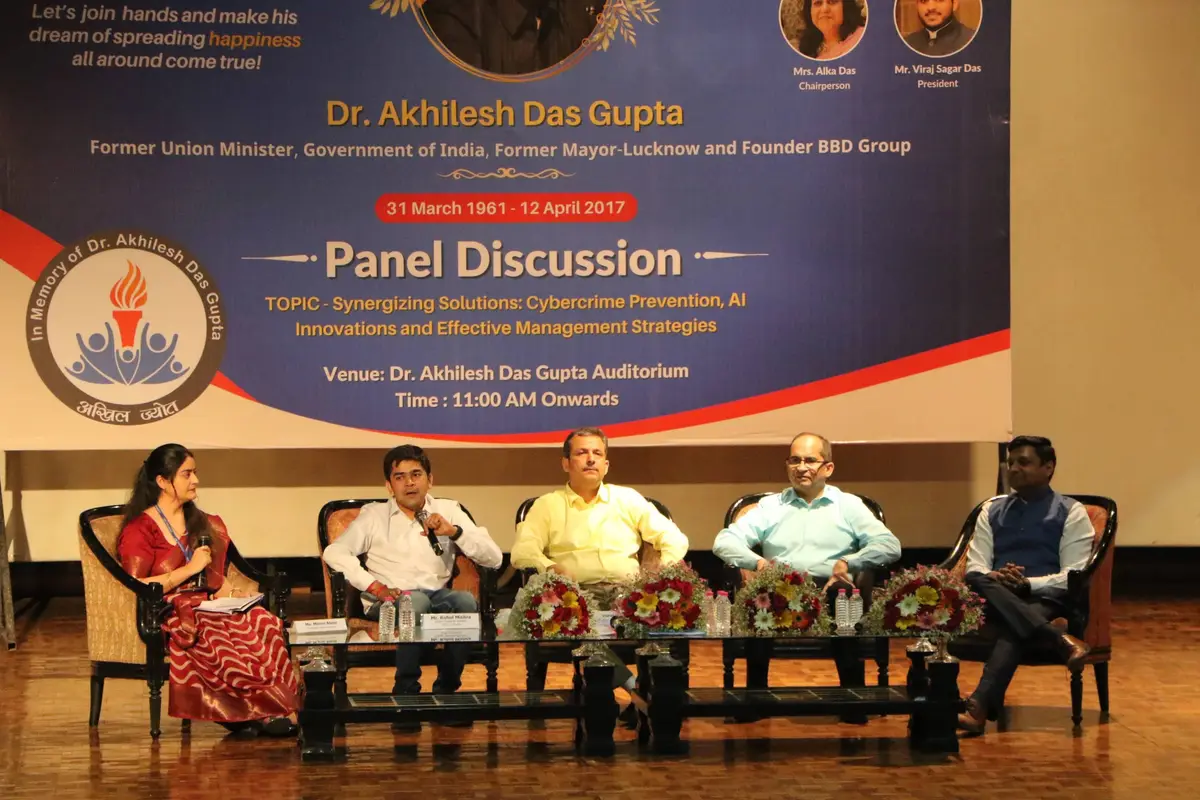 Babu Banarasi Das Engineering College: campus photo 1