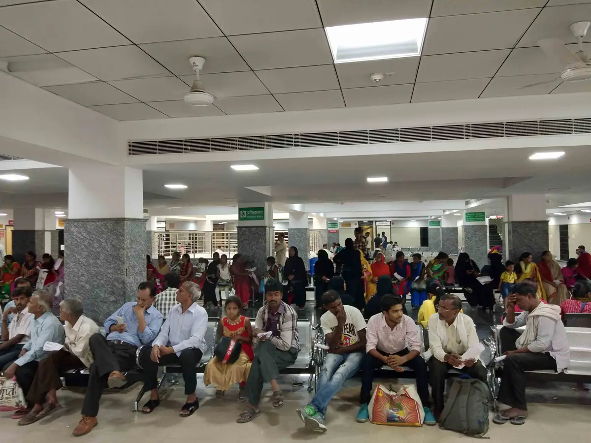 Balrampur Hospital Lucknow: campus photo 2