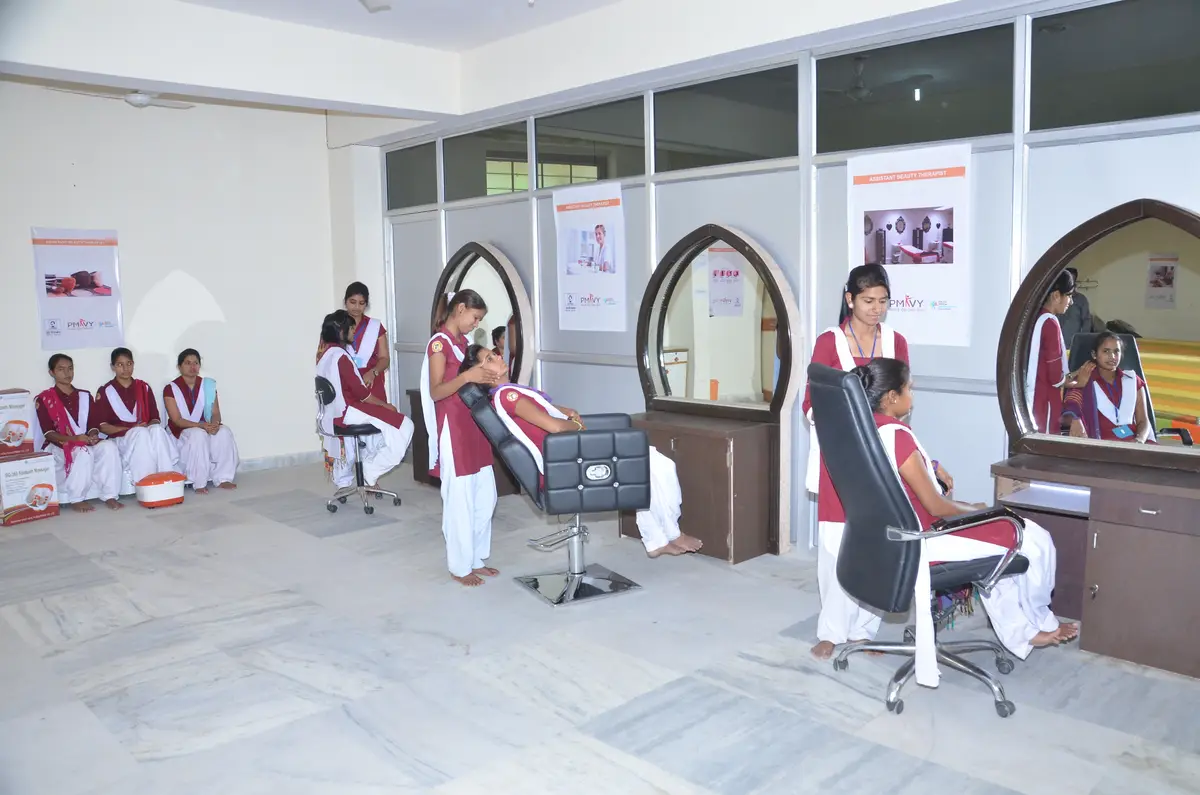 Banshiwala Mahila Mahavi.: campus photo 4