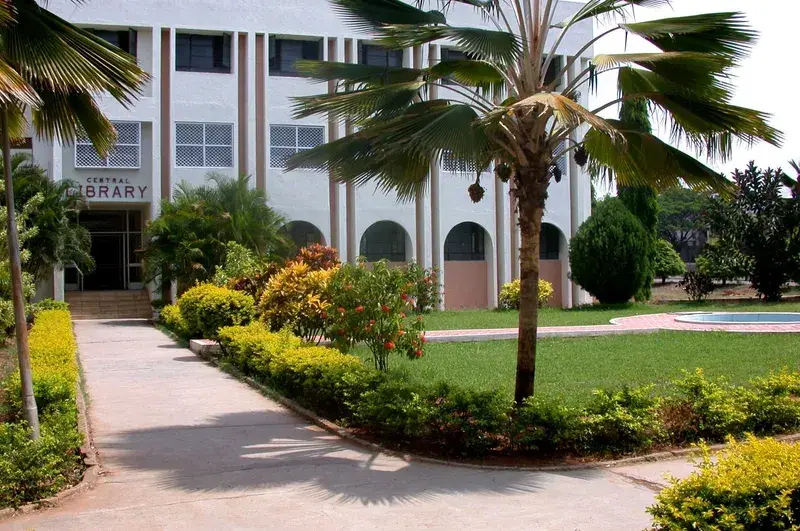 Bapuji Institute of Engineering & Technology campus photo 2