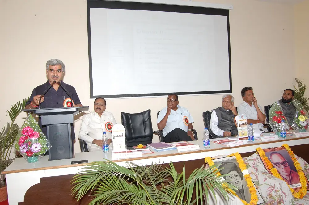 Bhai Kishanrao Deshmukh Mahavidyalaya: campus photo 4