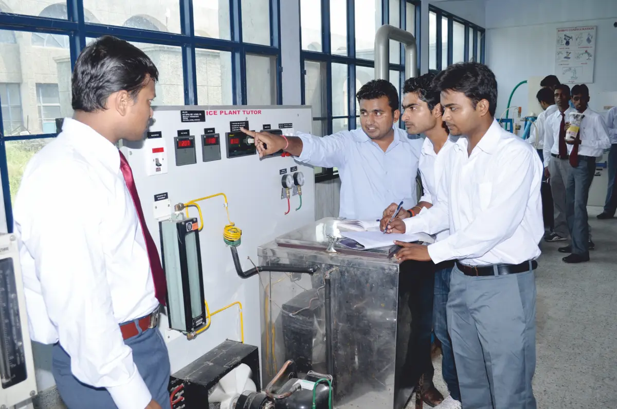 Bhai Maha Singh College of Information Technology campus photo 7
