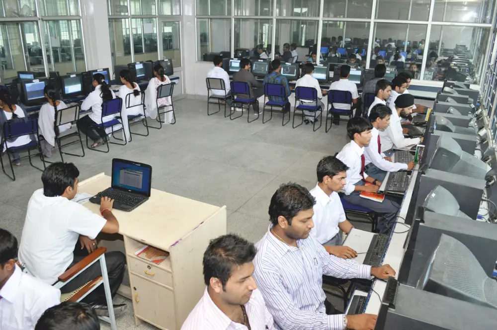 Bhai Maha Singh College of Information Technology campus photo 1