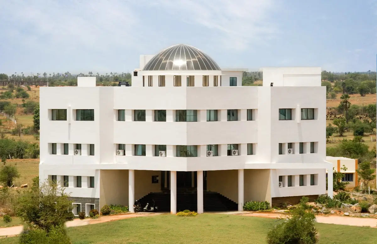 BIET campus photo 1