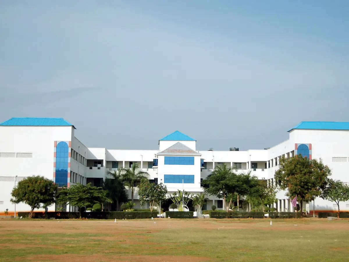 Bharath Polytechnic College Koothampoondi: campus photo 1