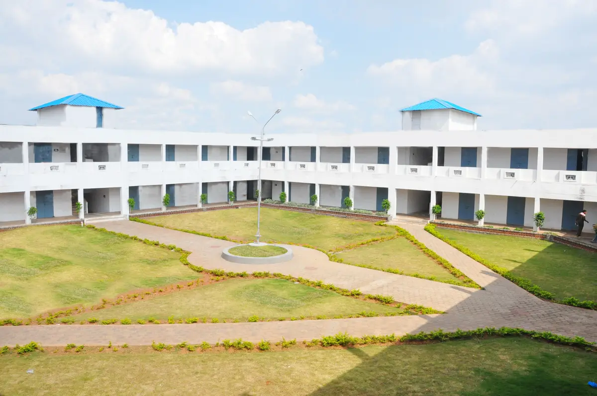 Bharath Polytechnic College Koothampoondi: campus photo 8