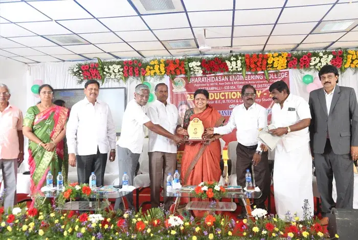 Bharathidasan Engineering College: campus photo 4