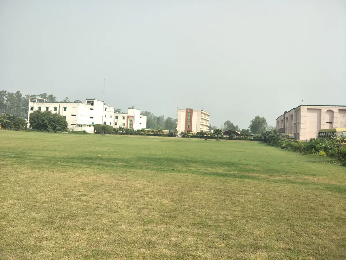 Bhartiya Ayurvedic Medical College: campus photo 4