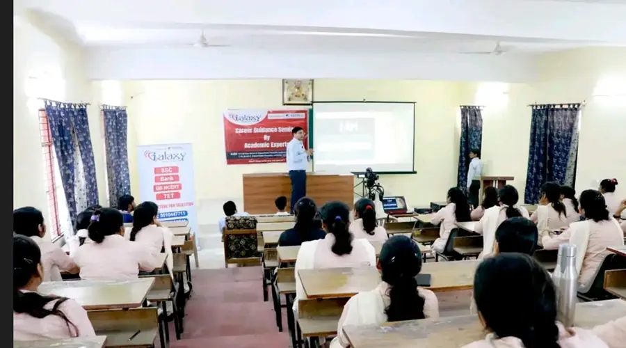 Bhartiya Vidya Bhawan: campus photo 1