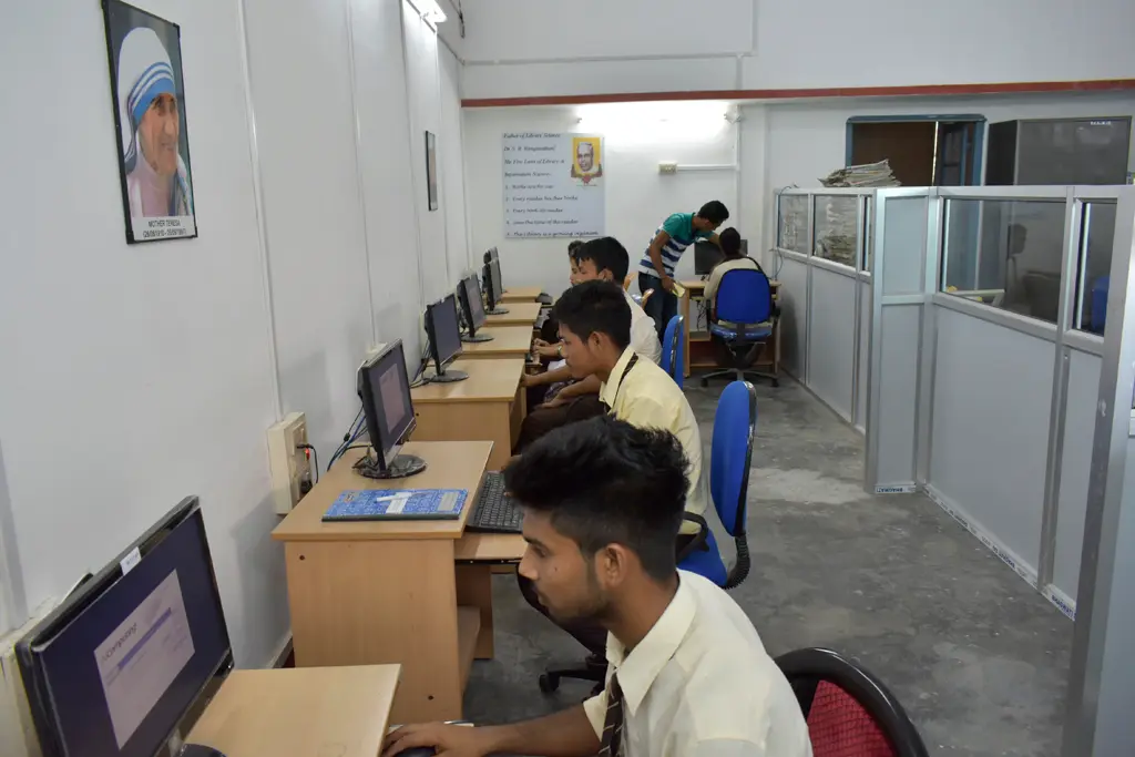 Bijni College: campus photo 8