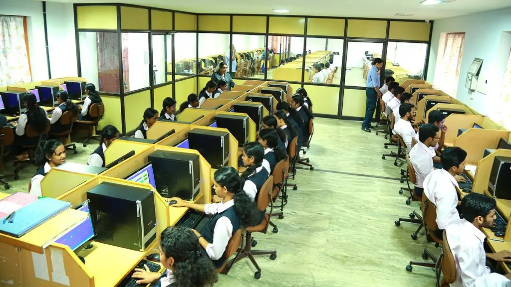 Bishop Vayalil Memorial Holy Cross College, Cherpunkal P.O., Pala campus photo 7