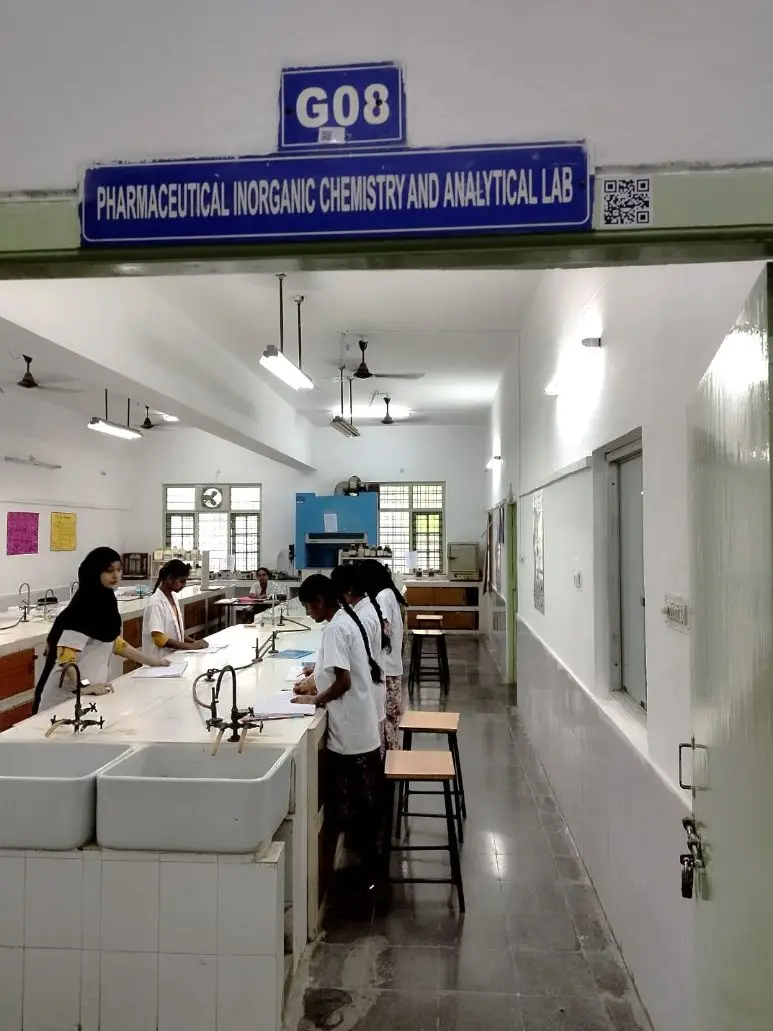 Bojjam Narasimhulu Pharmacy College for Women campus photo 1