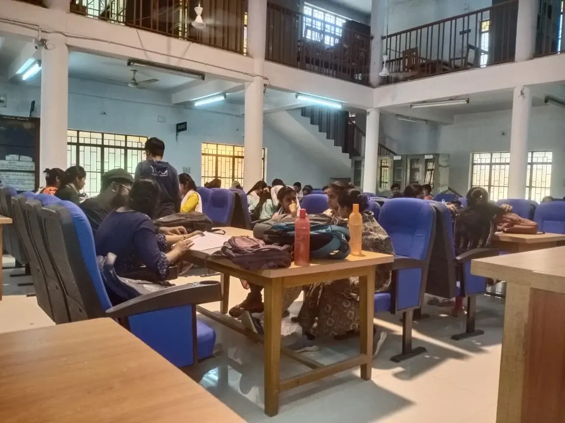 Bolpur College: campus photo 1
