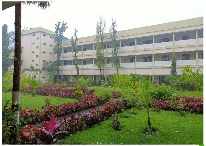 C. Abdul Hakeem College: campus photo 6