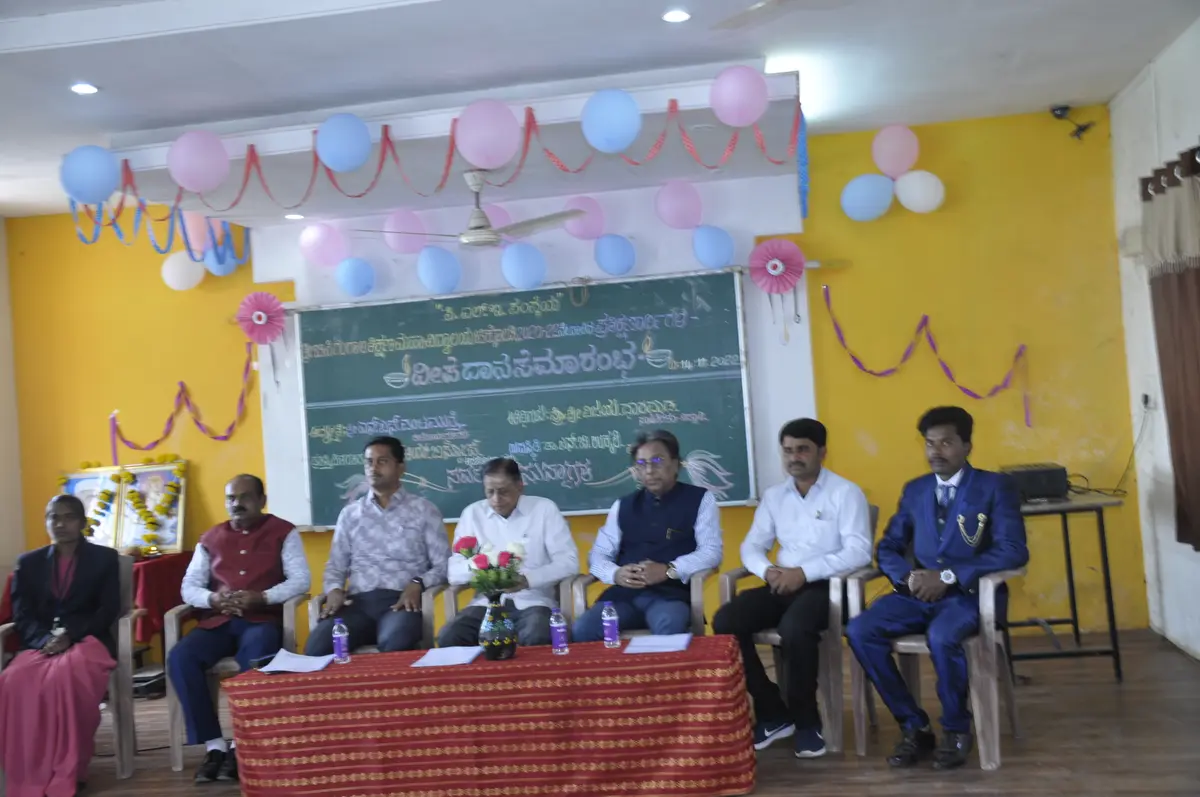 C L E Societys College of Education, Chikkodi: campus photo 5