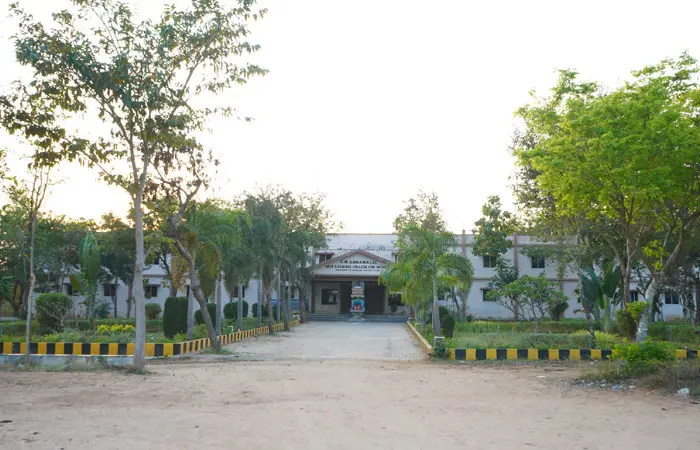 C M Annamalai Arts and Science College for Women Vellathur: campus photo 1
