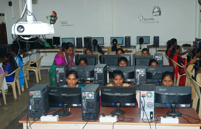 C M Annamalai Arts and Science College for Women Vellathur: campus photo 8