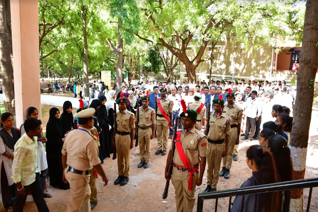 C309 HKE SOCIETY's Shri PRABHU ARTS, SCIENCE AND J. M. BOHRA COMMERCE DEGREE COLLEGE SHORAPUR, TQ. SHORAPUR: campus photo 6