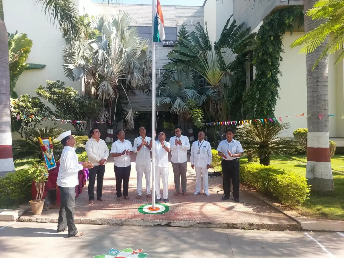 C324 H.K.E, Society'S Smt Chinnamma Basappa Patil Arts and Commerce Degree College Chincholi campus photo 4