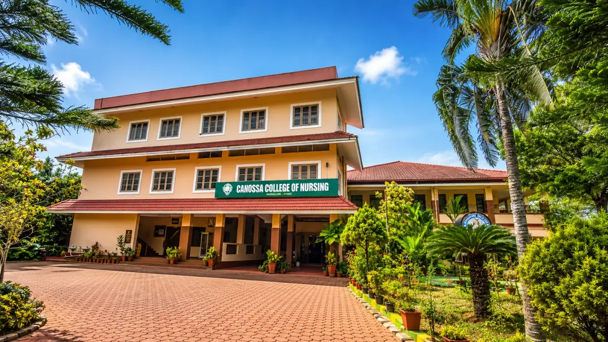 Canossa College of Nursing. St. martin De Porres Hospital: campus photo 3