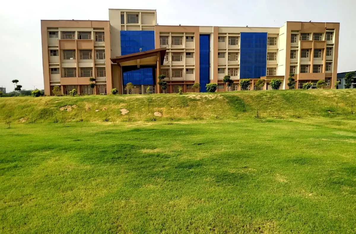 Ch. Ranbir Singh State Institute of Engineering and Technology: campus photo 6