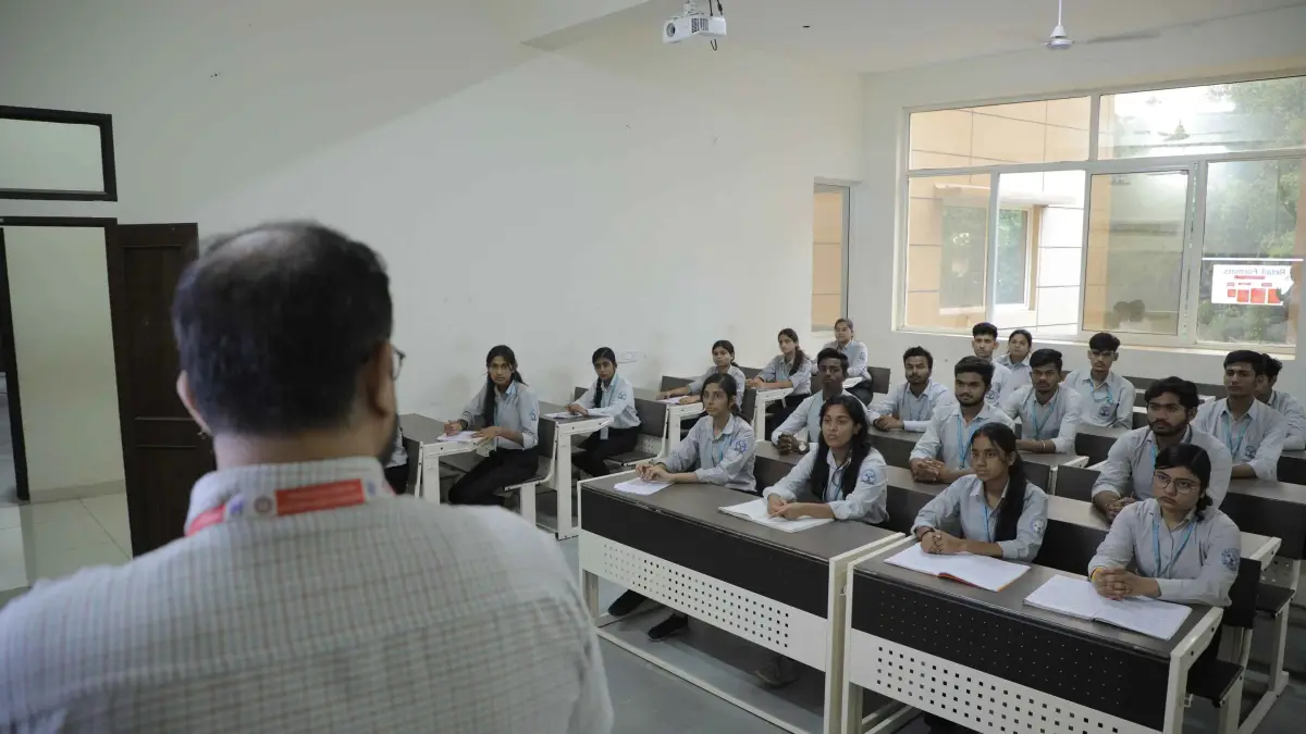 Chameli Devi Institue of Law campus photo 2