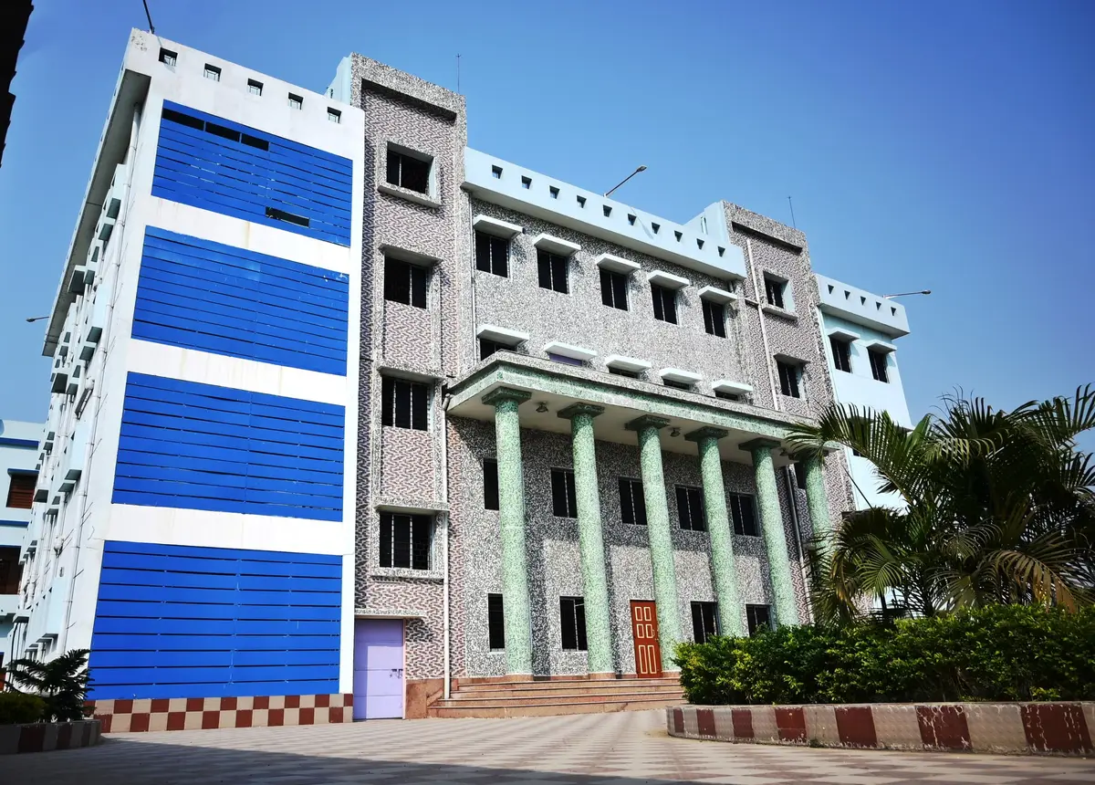 Chandidas Mahavidyalaya: campus photo 4