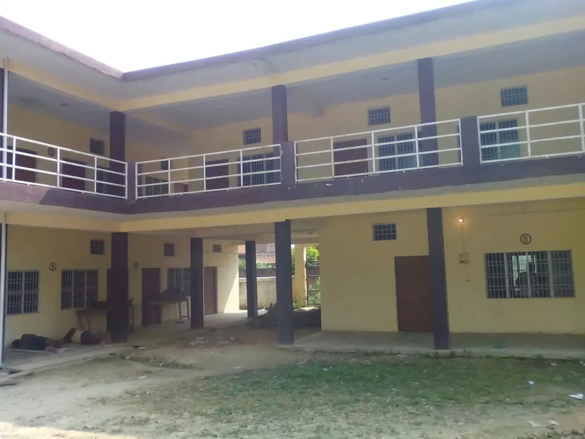 Chandrabali Singh Urmila Shikshan Prashikshan Sansthan Kumarganj: campus photo 1