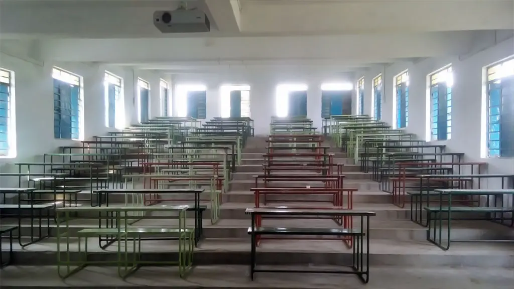 Chas College: campus photo 7