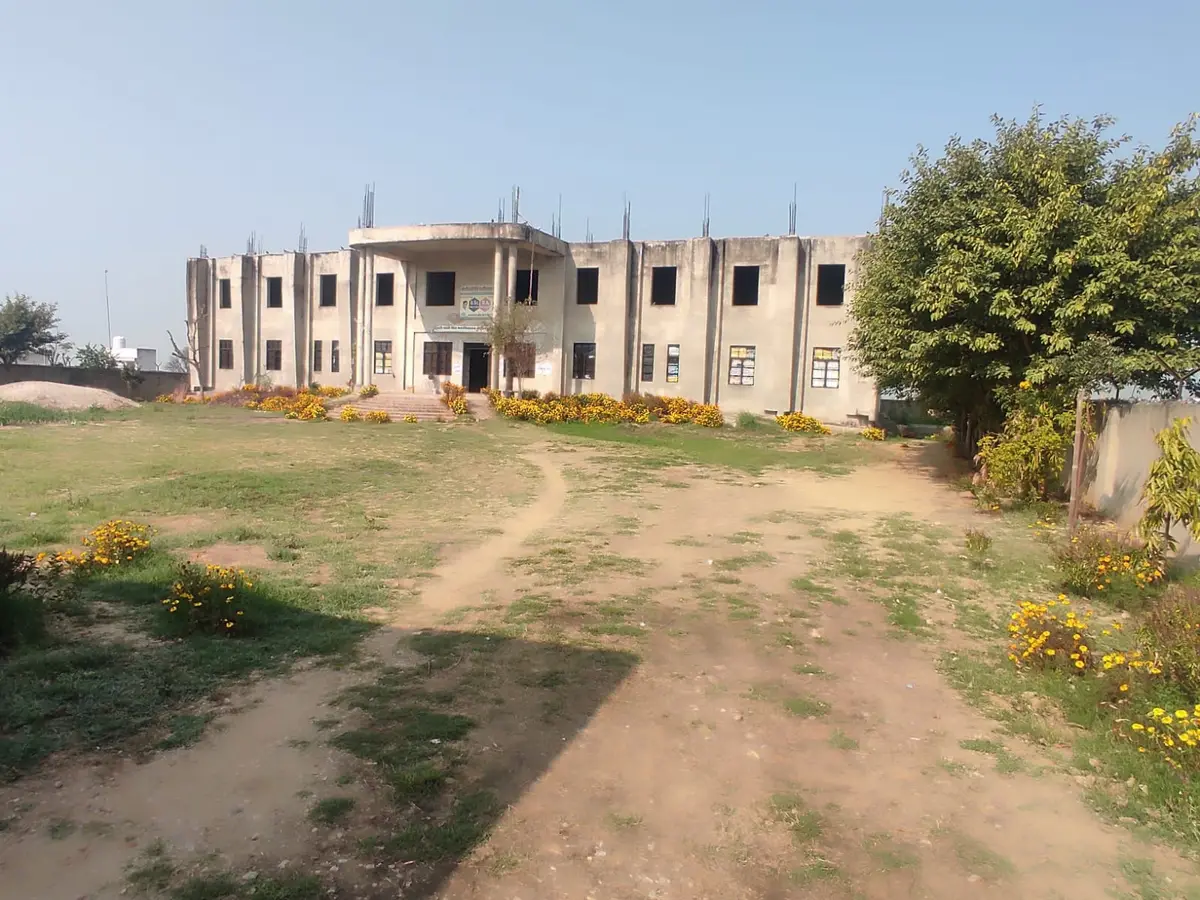 Chaudhary Goli Singh College: campus photo 1