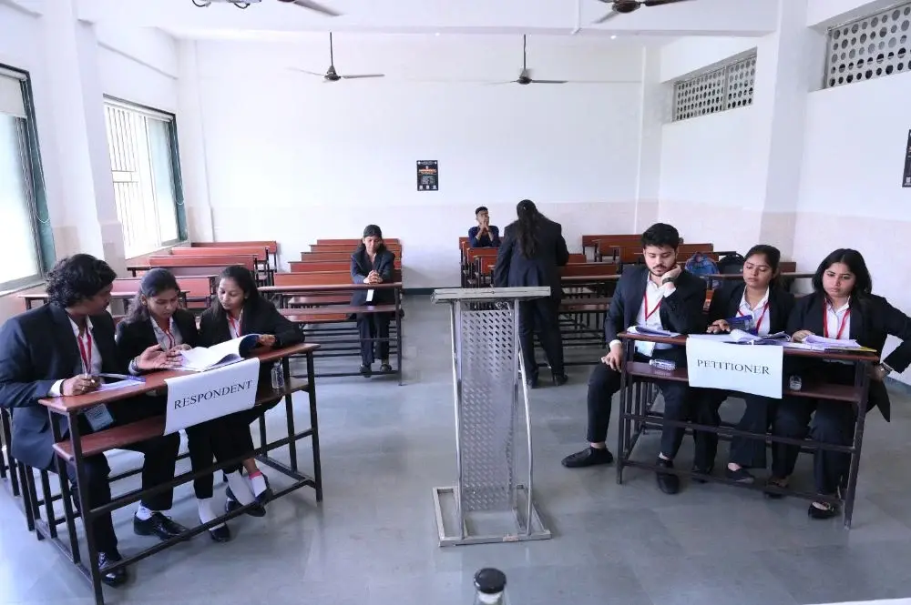 Chembur Karnataka College of Law campus photo 7