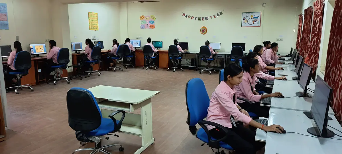 Chhota Nagpur Institute of Information Technology and Management campus photo 1